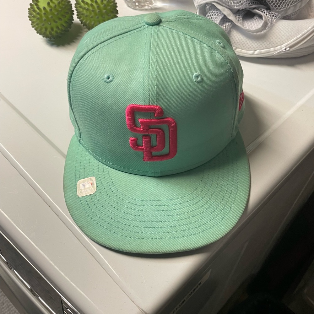 San Diego Padres fitted hat 7.5